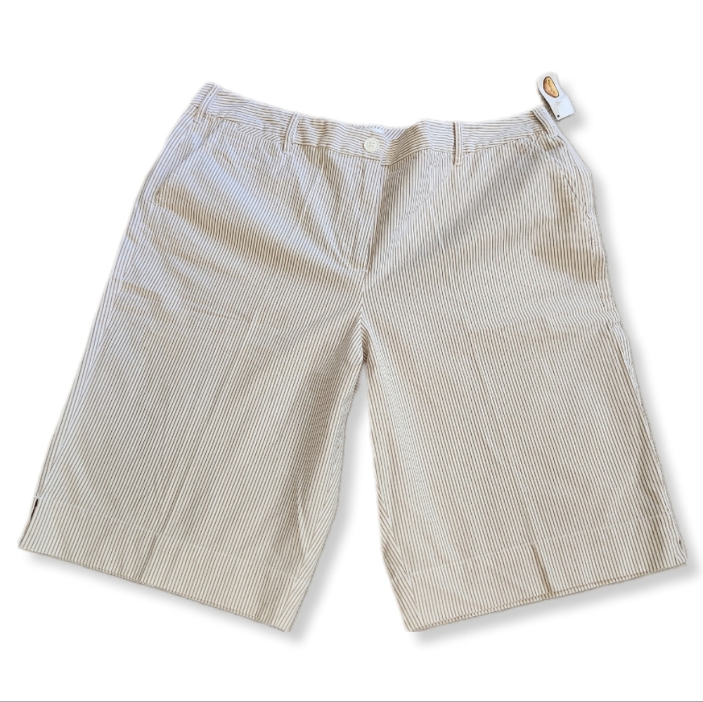 Talbots Stretch Pin Stripe Shorts in white tan flat pocket front zip